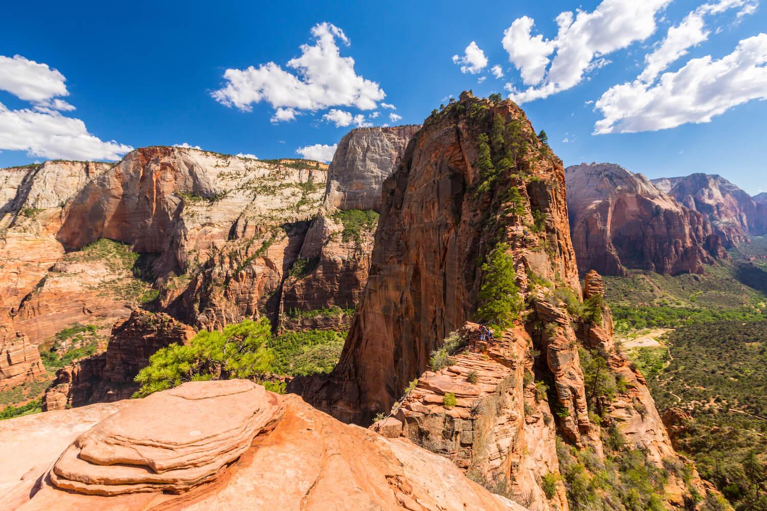 angels-landing-guide-to-rving-zion-national-park-01-2023 