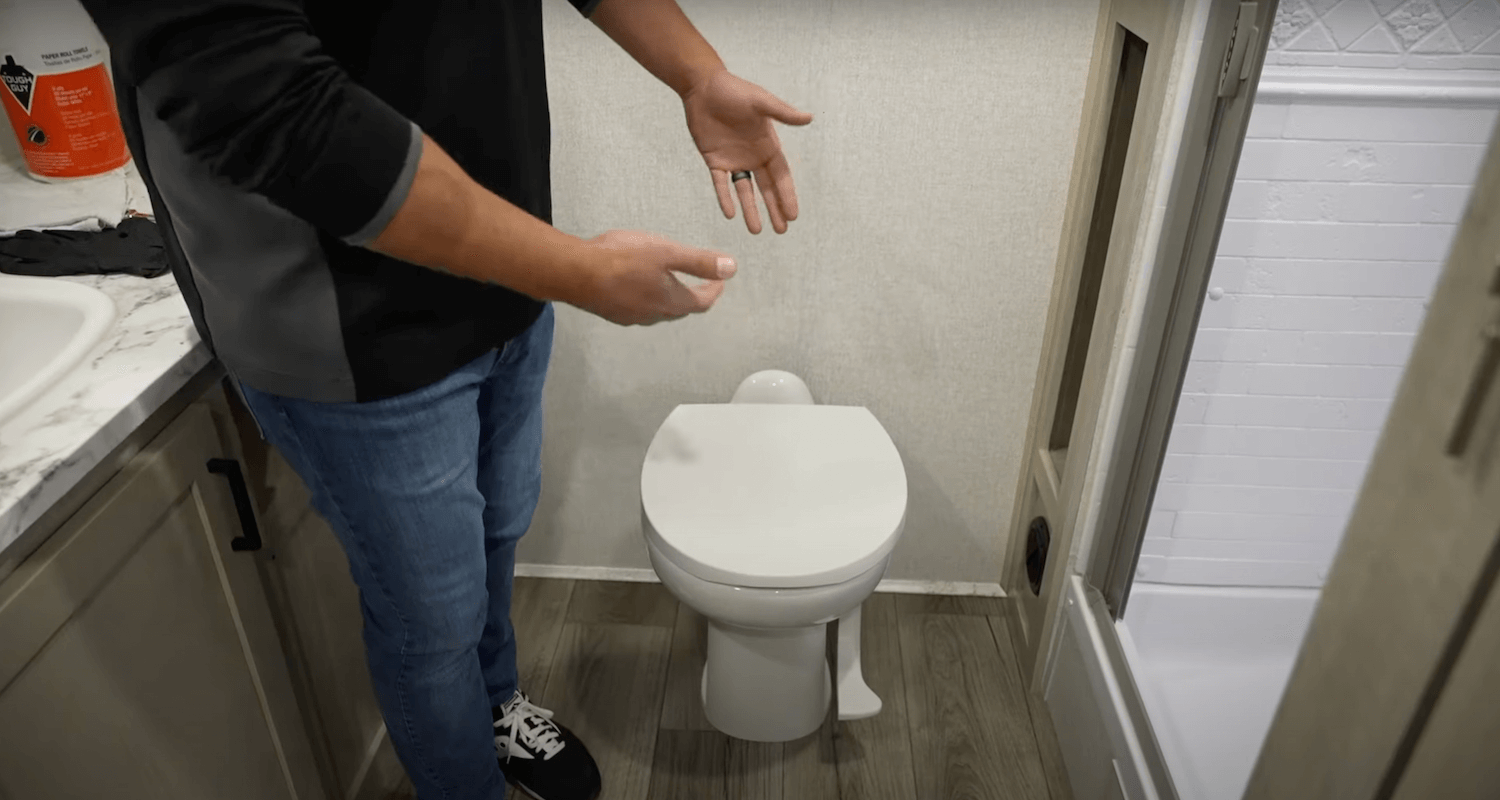 Tips for Troubleshooting a Malfunctioning RV Toilet