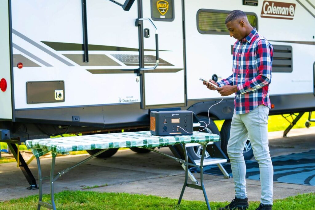 How To Operate a Portable Generator - Camping World Blog